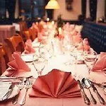 Augsburger Hof فندق 4*