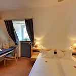Augsburger Hof فندق