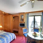 Augsburger Hof 4*