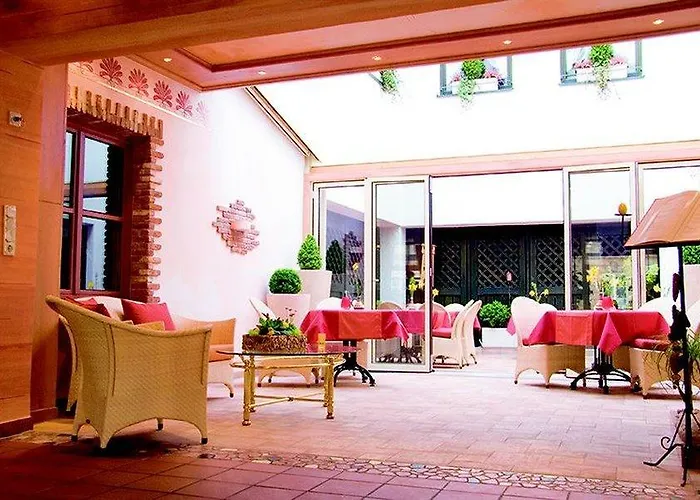 Augsburger Hof Hotel 4*